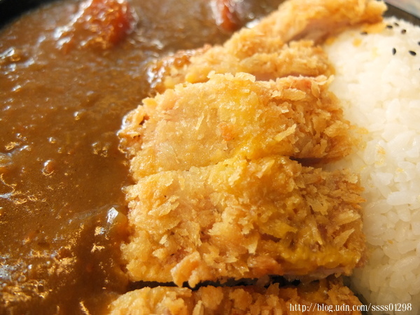 俏ciao平價義大利麵(台南大同店):台南美食【俏ciao平價義式料理】省荷包品嚐平價美味義大利麵 咖哩飯 台南南區午晚餐、家庭朋友聚餐好選擇