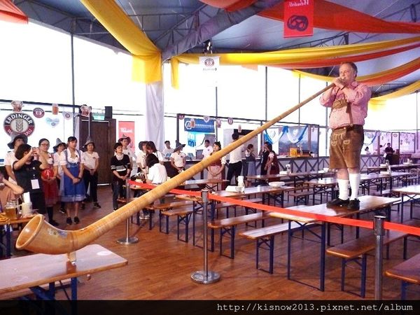 歐風嘉年華81-歌舞.JPG