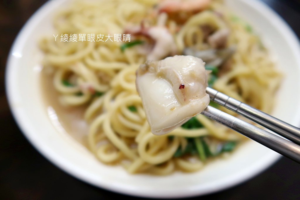 新竹在地美食、小吃店推薦！欣記快炒 飯麵粥館