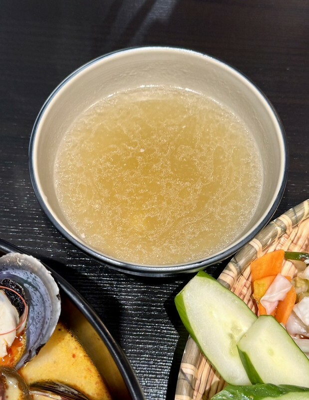 板橋站巷弄美食推薦!南洋風超人氣,星馬廚房必吃叻沙麵海南雞飯。