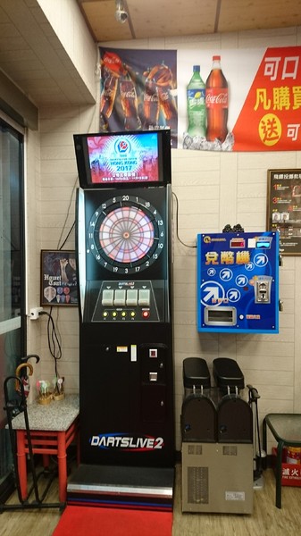 胖老爹美式炸雞(高雄站前店)：高雄~胖老爹美式炸雞(站前店)~皮薄酥脆肉鮮嫩多汁~等待是值得的~