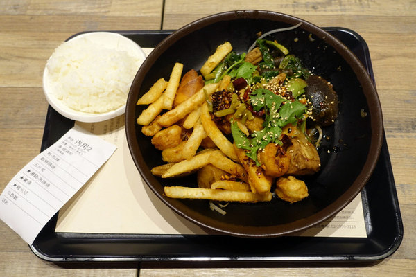 潮味決炒麻辣專門 (26).JPG