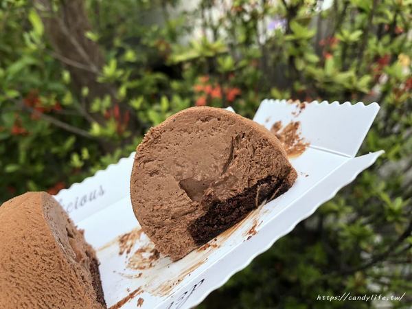 耕者有其甜:台中美食│耕者有其甜〃超萌"來福旺旺"狗狗蛋糕、還有誠實豆沙包上市囉!