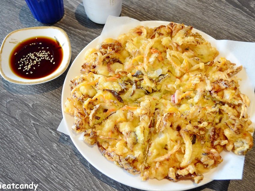 深藏在彰化員林的超好吃的起司魷魚年糕鍋~牽絲濃郁口感令人欲罷不能！