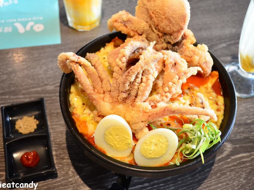 深藏在彰化員林的超好吃的起司魷魚年糕鍋~牽絲濃郁口感令人欲罷不能！