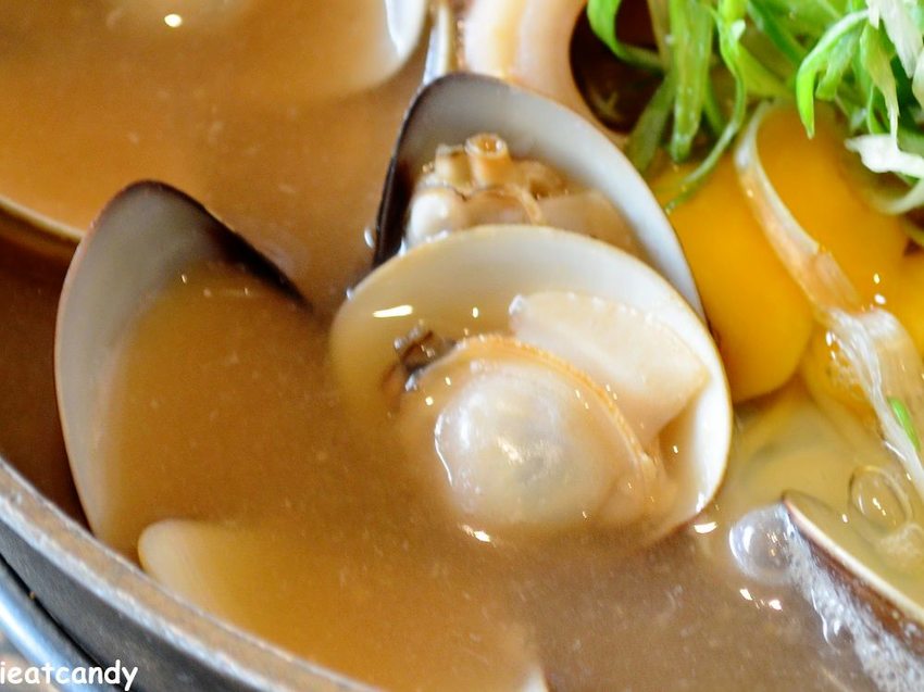 深藏在彰化員林的超好吃的起司魷魚年糕鍋~牽絲濃郁口感令人欲罷不能！