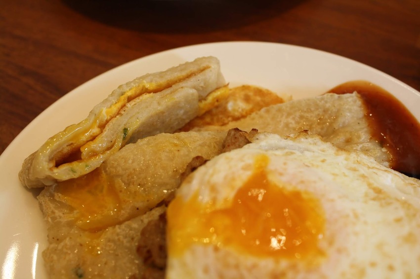 【行天宮美食】真芳-招牌三明治/手工古早味蛋餅/紅茶牛奶|台北推薦平價早午餐