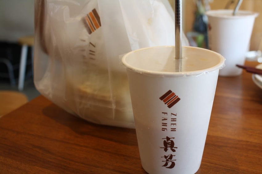 【行天宮美食】真芳-招牌三明治/手工古早味蛋餅/紅茶牛奶|台北推薦平價早午餐