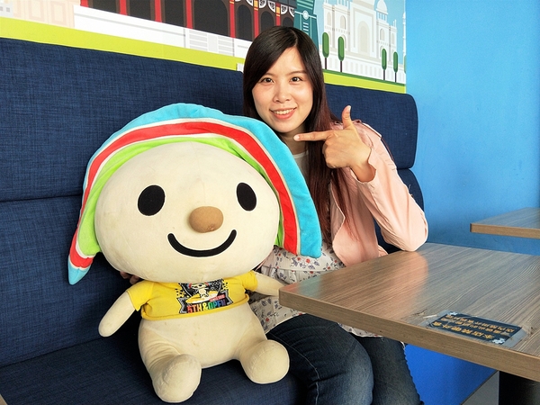 7-11松豪門市：【台中市景點】7-11松豪門市~狗機長環遊全世界的圓夢之旅