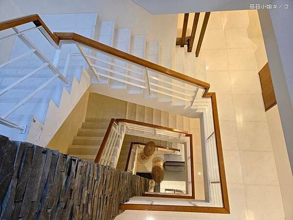 【住。金瓜石】大雨中的金瓜石來場與自己的緩慢對話–緩慢 金瓜