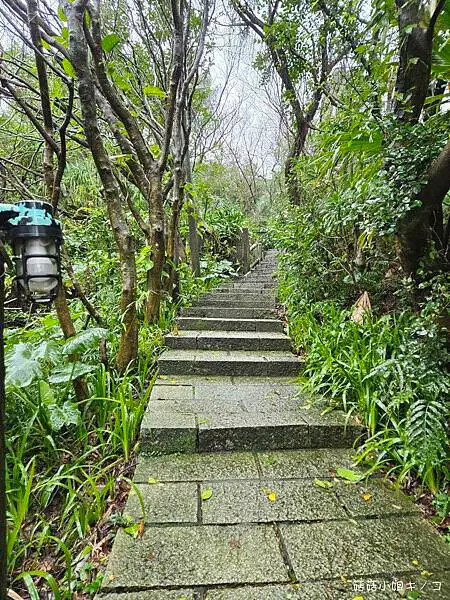 【住。金瓜石】大雨中的金瓜石來場與自己的緩慢對話–緩慢 金瓜