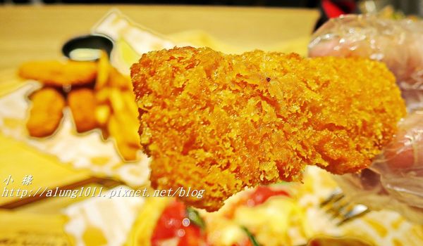 堤諾比薩 Tino's Pizza Café(高雄河堤店)：堤諾比薩 Tino's Pizza Café-高雄河堤店