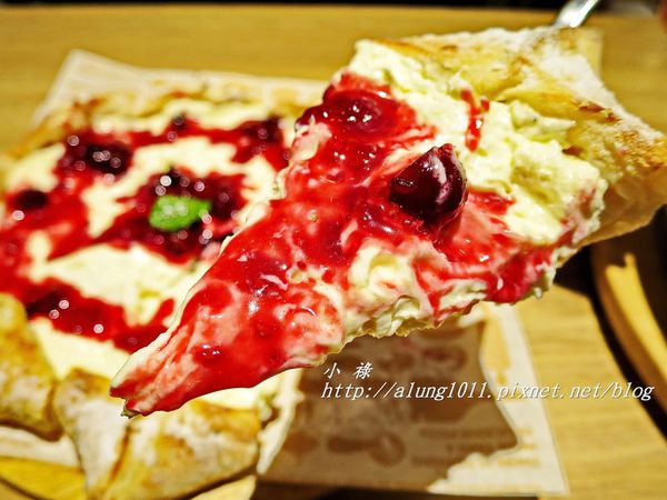 堤諾比薩 Tino's Pizza Café(高雄河堤店)：堤諾比薩 Tino's Pizza Café-高雄河堤店