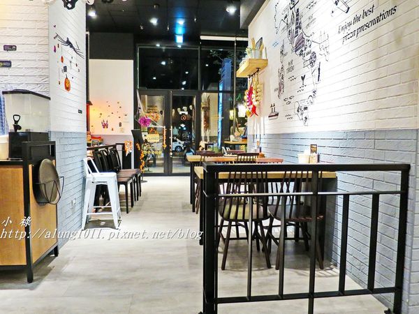 堤諾比薩 Tino's Pizza Café(高雄河堤店)：堤諾比薩 Tino's Pizza Café-高雄河堤店