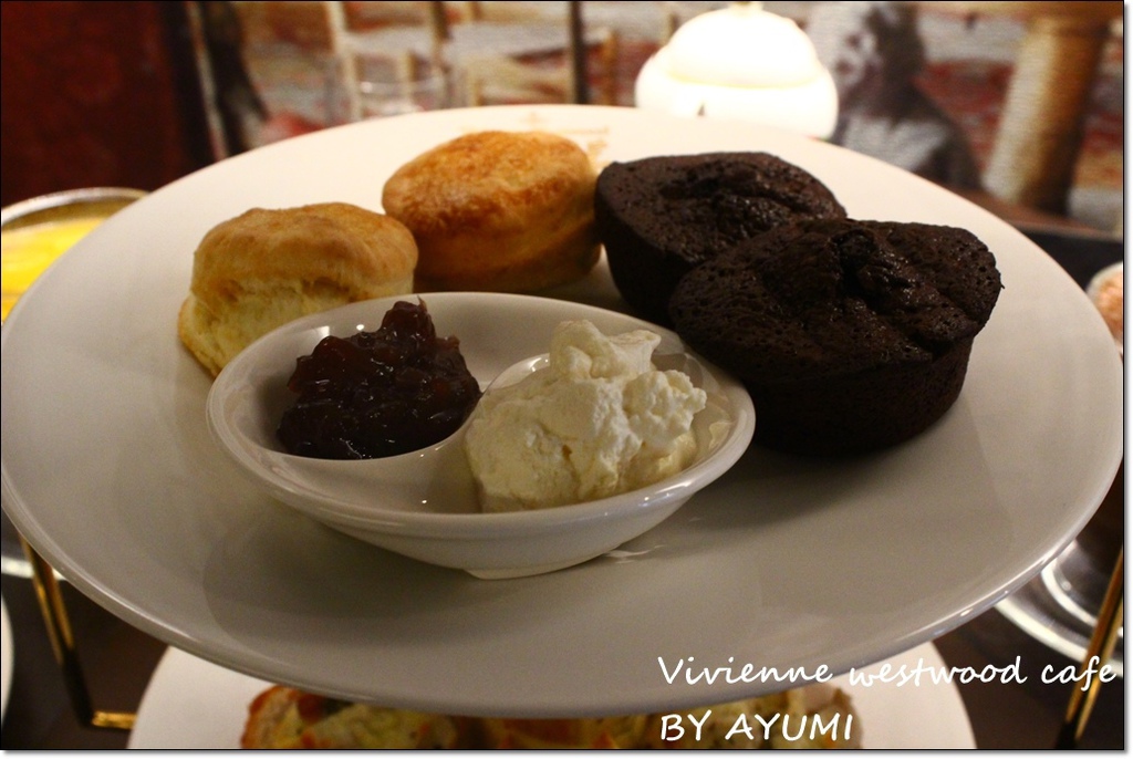 Vivienne westwood cafe：『愛評體驗團』►台北市大安區◄偶爾也來裝貴婦享受英式下午茶大安區♡Vivienne westwood cafe♡