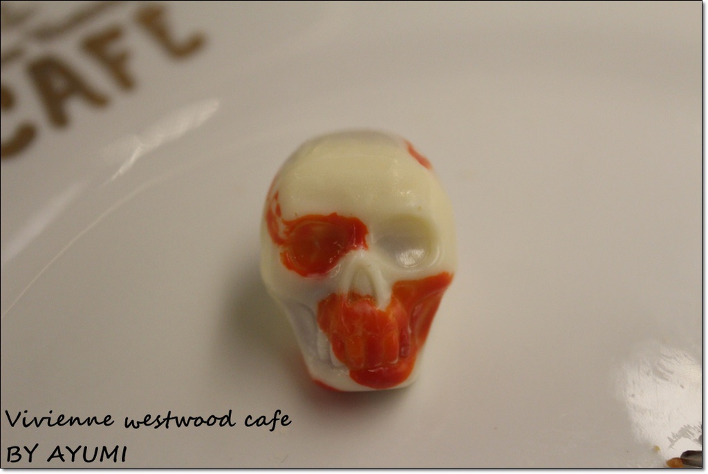 Vivienne westwood cafe：『愛評體驗團』►台北市大安區◄偶爾也來裝貴婦享受英式下午茶大安區♡Vivienne westwood cafe♡