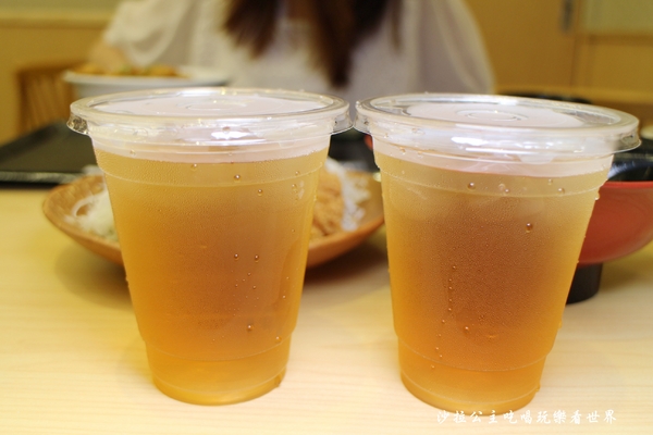 吉豚屋(中華店)：西門町小南門美食『吉豚屋-中華店』日本最大連鎖豬排店/萬華家樂福-桂林店/捷運西門站