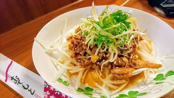 39295056_2013624902002522_5311573724112093184_n