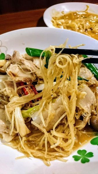 41382496_2048108838554128_8268274325014970368_n