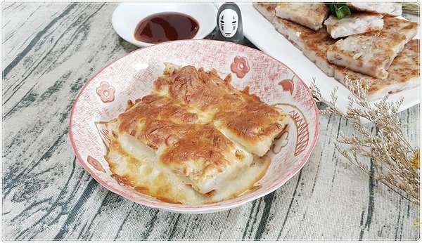 菜頭粿爺爺 - 竹蒸籠蘿蔔糕 / 芋頭糕 - 素食 Vegetarian Food：台中西屯』菜頭粿爺爺║蘿蔔糕也來爆料？ 真材實料傳統風味蘿蔔糕、南瓜、芋頭也來湊熱鬧？