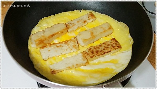 菜頭粿爺爺 - 竹蒸籠蘿蔔糕 / 芋頭糕 - 素食 Vegetarian Food：台中西屯』菜頭粿爺爺║蘿蔔糕也來爆料？ 真材實料傳統風味蘿蔔糕、南瓜、芋頭也來湊熱鬧？