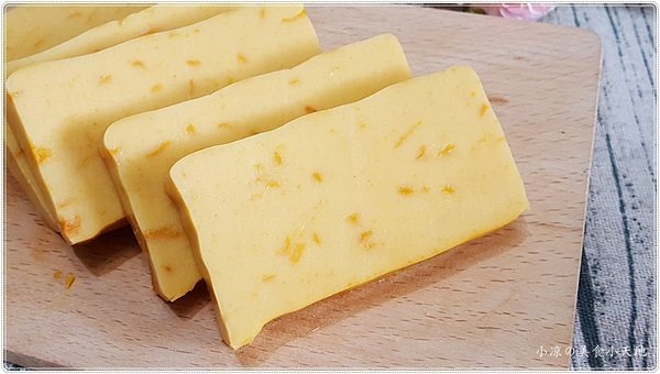 菜頭粿爺爺 - 竹蒸籠蘿蔔糕 / 芋頭糕 - 素食 Vegetarian Food：台中西屯』菜頭粿爺爺║蘿蔔糕也來爆料？ 真材實料傳統風味蘿蔔糕、南瓜、芋頭也來湊熱鬧？