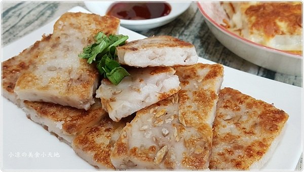 菜頭粿爺爺 - 竹蒸籠蘿蔔糕 / 芋頭糕 - 素食 Vegetarian Food：台中西屯』菜頭粿爺爺║蘿蔔糕也來爆料？ 真材實料傳統風味蘿蔔糕、南瓜、芋頭也來湊熱鬧？