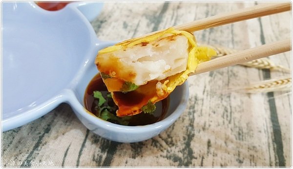 菜頭粿爺爺 - 竹蒸籠蘿蔔糕 / 芋頭糕 - 素食 Vegetarian Food：台中西屯』菜頭粿爺爺║蘿蔔糕也來爆料？ 真材實料傳統風味蘿蔔糕、南瓜、芋頭也來湊熱鬧？