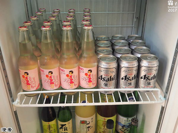 澄居烤物燒肉: 澄居烤物燒肉,台灣大道上的燒肉店內有滿滿乾燥花,美美入鏡~