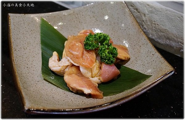 澄居烤物燒肉:台中。西區』澄居烤物燒肉║最新IG打卡美食。乾燥花燒肉餐廳,個人、雙人精緻燒肉套餐,女孩肯定會喜歡!