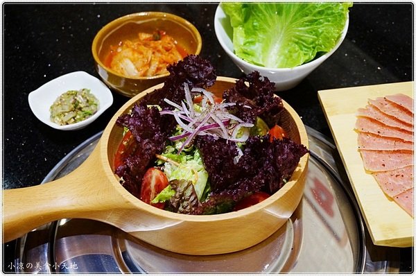 澄居烤物燒肉:台中。西區』澄居烤物燒肉║最新IG打卡美食。乾燥花燒肉餐廳,個人、雙人精緻燒肉套餐,女孩肯定會喜歡!