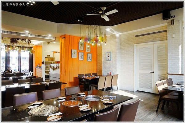 澄居烤物燒肉:台中。西區』澄居烤物燒肉║最新IG打卡美食。乾燥花燒肉餐廳,個人、雙人精緻燒肉套餐,女孩肯定會喜歡!