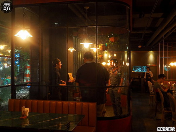 Matches 餐酒館:Matches微醺,燈光美氣氛佳的歐風餐廳菜色新改版,爐烤紐約客軟嫩多汁~ Matches 餐酒館:Matches微醺,燈光美氣氛佳的歐風餐廳菜色新改版,爐烤紐約客軟嫩多汁~