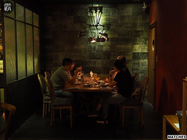 Matches 餐酒館:Matches微醺,燈光美氣氛佳的歐風餐廳菜色新改版,爐烤紐約客軟嫩多汁~ Matches 餐酒館:Matches微醺,燈光美氣氛佳的歐風餐廳菜色新改版,爐烤紐約客軟嫩多汁~