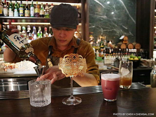 台中西區│Matches＊隱密閣樓中的微醺奢華英倫風，創意歐式排餐披薩燉飯撫慰人心