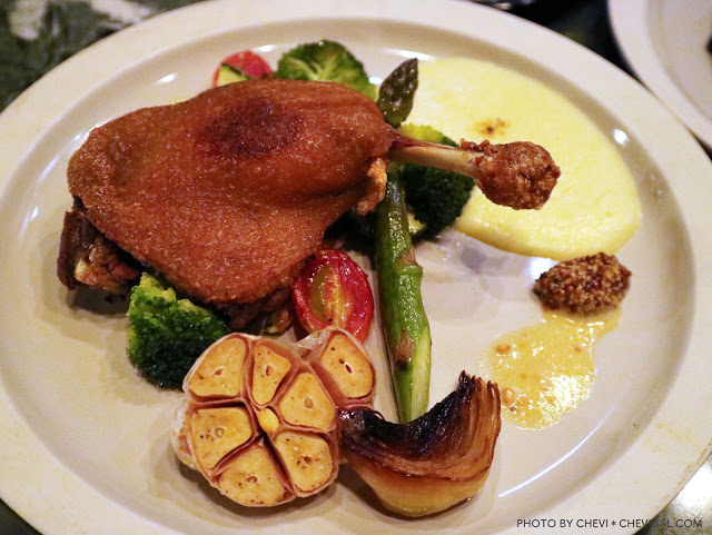 台中西區│Matches＊隱密閣樓中的微醺奢華英倫風，創意歐式排餐披薩燉飯撫慰人心