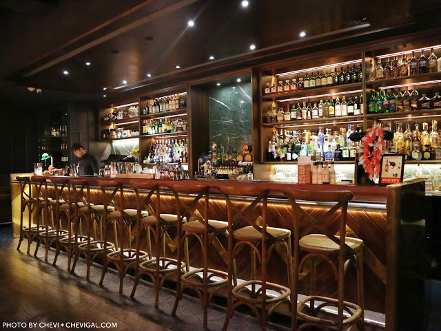 台中西區│Matches＊隱密閣樓中的微醺奢華英倫風，創意歐式排餐披薩燉飯撫慰人心