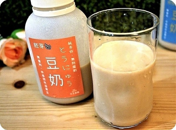 豆豆客棧生機豆漿專賣店:【豆漿推薦】豆豆客棧 - 全豆豆漿第一品牌,濃郁營養又美味,六種口味提供完整營養