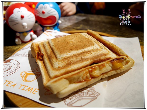 桃園美食,八德美食,晨初好食,早餐,牽絲,犯規,花牆,網美,好拍