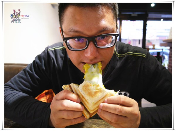 桃園美食,八德美食,晨初好食,早餐,牽絲,犯規,花牆,網美,好拍