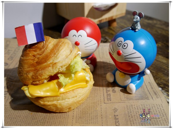 桃園美食,八德美食,晨初好食,早餐,牽絲,犯規,花牆,網美,好拍