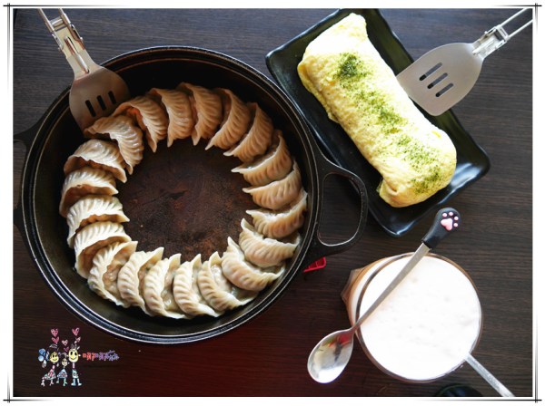 糧殿燒餃子,龍潭美食,桃園美食,日式料理,燒餃子,煎餃,IG,玉子燒,804美食,正妹