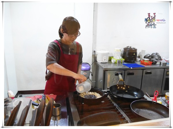 糧殿燒餃子,龍潭美食,桃園美食,日式料理,燒餃子,煎餃,IG,玉子燒,804美食,正妹