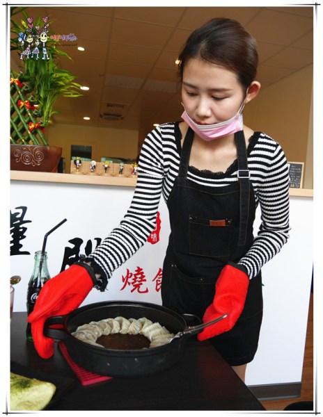 糧殿燒餃子,龍潭美食,桃園美食,日式料理,燒餃子,煎餃,IG,玉子燒,804美食,正妹