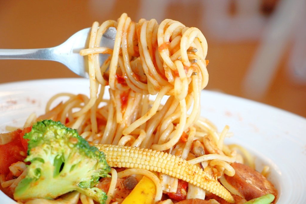 台中蔬食餐廳，寶草好時光! - 微笑Joe幸運