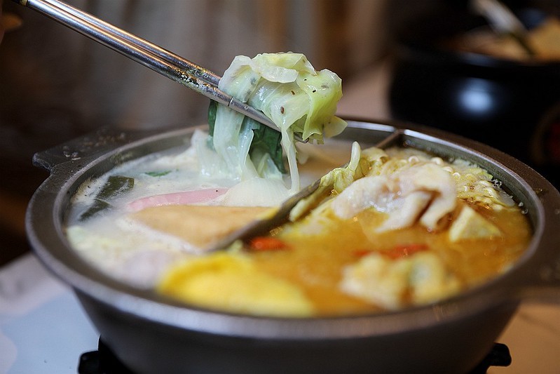 中和美食老先覺功夫窯燒鍋麻辣鴛鴦鍋推薦126