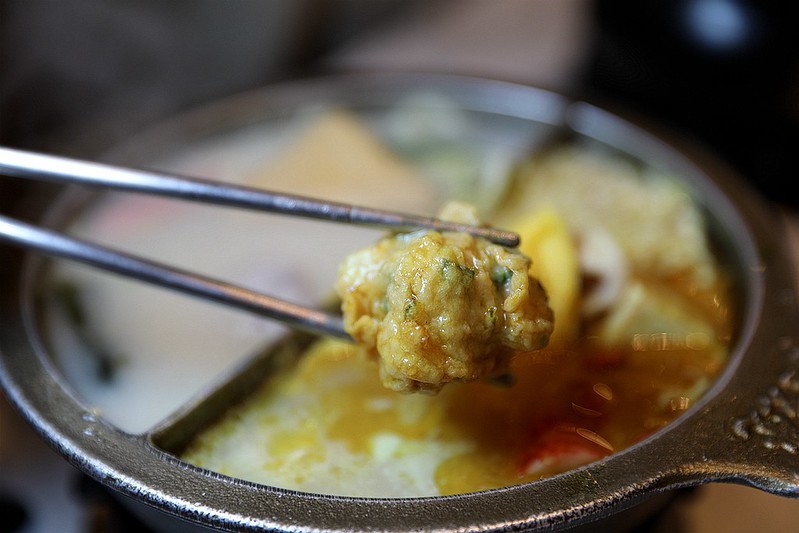 中和美食老先覺功夫窯燒鍋麻辣鴛鴦鍋推薦135