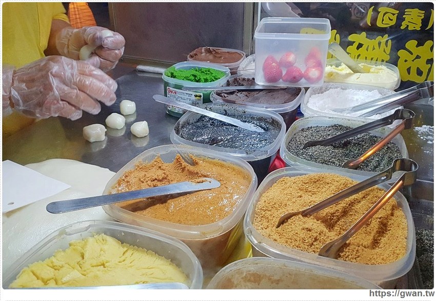 郵局前長長人龍!!排隊不是領錢,只為冬季限定這一顆~