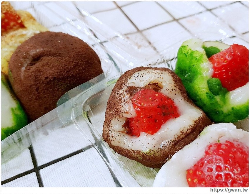 郵局前長長人龍!!排隊不是領錢,只為冬季限定這一顆~