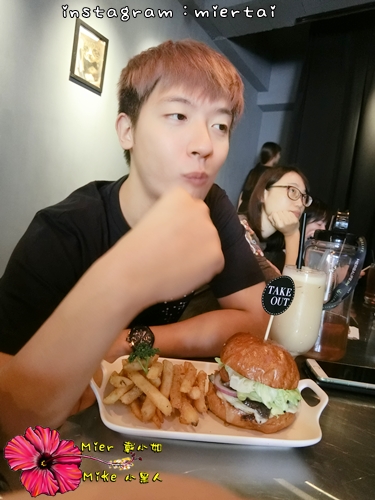 CIMG0485 (2) CIMG0485 (2)